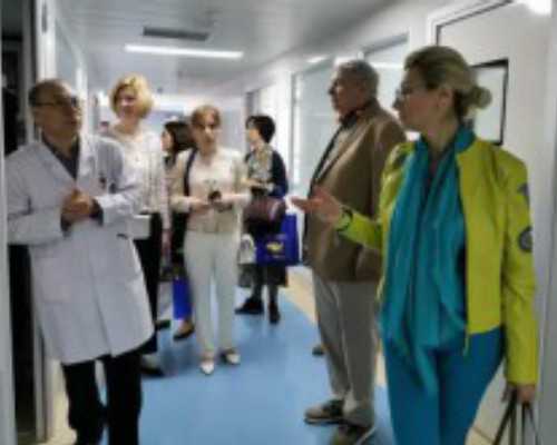 国内试管供卵医院有哪些,做试管婴儿单胎的好吗？为什么试管婴儿的人越来越多