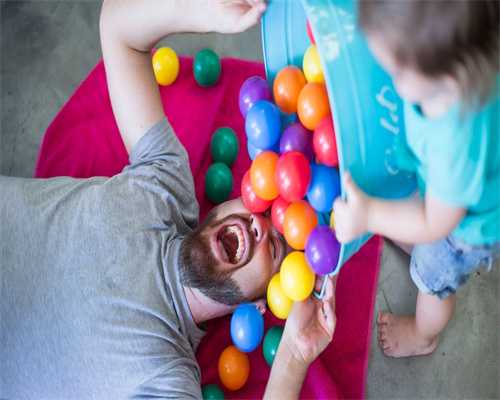 例假周期变长怎么回事（产后月经时间长）