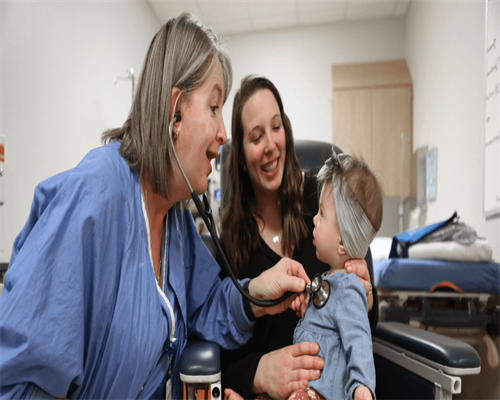 自闭症的遗传因素~代孕微信交流群